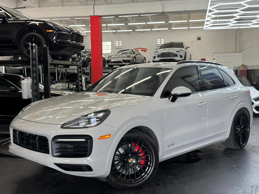 Used 2021 Porsche Cayenne in North Miami, Florida | Bal Harbour Motor Group. North Miami, Florida