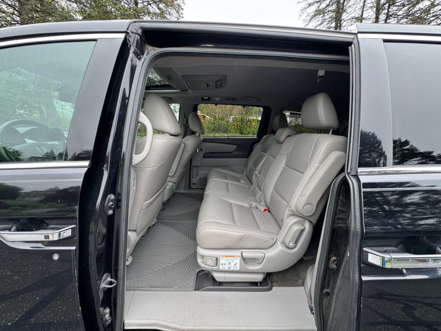 2015 Honda Odyssey 5dr Touring, available for sale in Waterbury, Connecticut | Platinum Auto Care. Waterbury, Connecticut 2015 Honda Odyssey 5dr Touring, available for sale in Waterbury, Connecticut | Platinum Auto Care. Waterbury, Connecticut