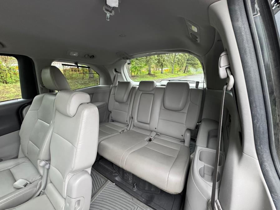 2015 Honda Odyssey 5dr Touring, available for sale in Waterbury, Connecticut | Platinum Auto Care. Waterbury, Connecticut 2015 Honda Odyssey 5dr Touring, available for sale in Waterbury, Connecticut | Platinum Auto Care. Waterbury, Connecticut