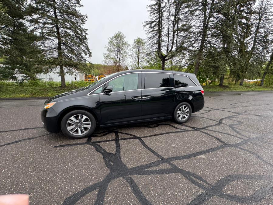 2015 Honda Odyssey 5dr Touring, available for sale in Waterbury, Connecticut | Platinum Auto Care. Waterbury, Connecticut 2015 Honda Odyssey 5dr Touring, available for sale in Waterbury, Connecticut | Platinum Auto Care. Waterbury, Connecticut