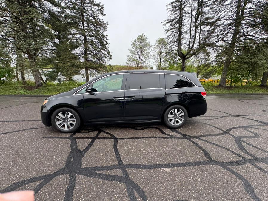 2015 Honda Odyssey 5dr Touring, available for sale in Waterbury, Connecticut | Platinum Auto Care. Waterbury, Connecticut 2015 Honda Odyssey 5dr Touring, available for sale in Waterbury, Connecticut | Platinum Auto Care. Waterbury, Connecticut