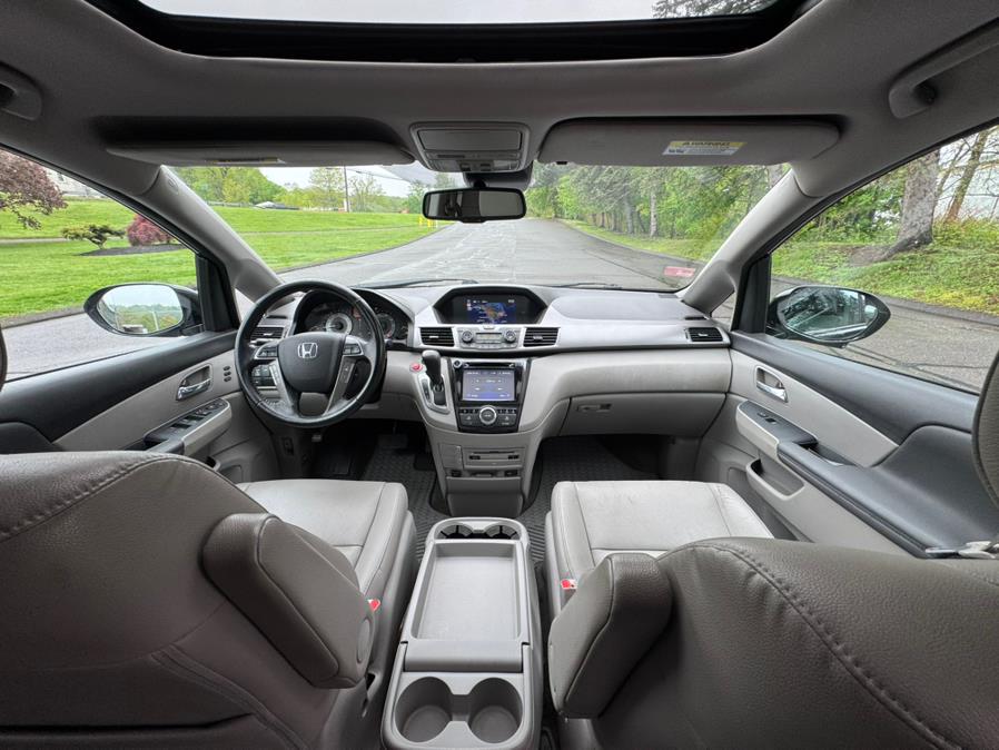 2015 Honda Odyssey 5dr Touring, available for sale in Waterbury, Connecticut | Platinum Auto Care. Waterbury, Connecticut 2015 Honda Odyssey 5dr Touring, available for sale in Waterbury, Connecticut | Platinum Auto Care. Waterbury, Connecticut