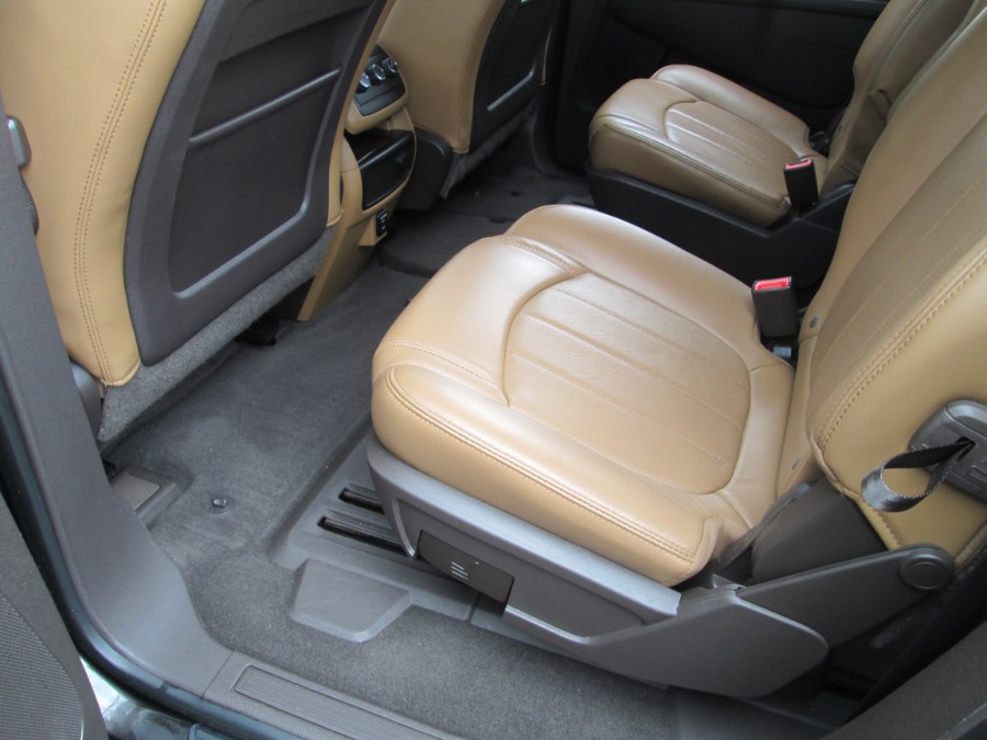2014 Buick Enclave AWD 4dr Leather, available for sale in Levittown, Pennsylvania | Levittown Auto. Levittown, Pennsylvania 2014 Buick Enclave AWD 4dr Leather, available for sale in Levittown, Pennsylvania | Levittown Auto. Levittown, Pennsylvania