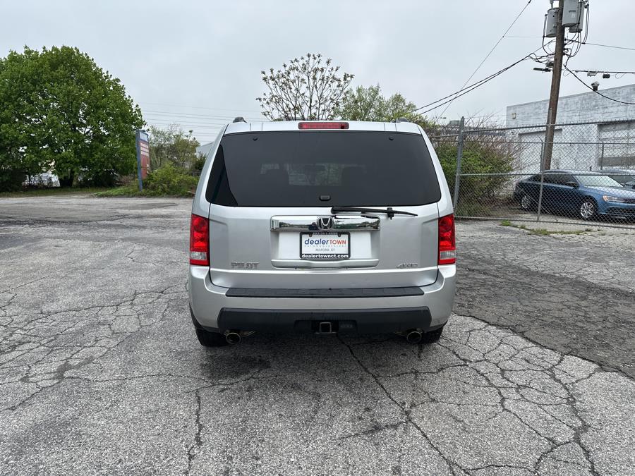 2010 Honda Pilot 4WD 4dr EX-L w/RES, available for sale in Milford, Connecticut | Dealertown Auto Wholesalers. Milford, Connecticut 2010 Honda Pilot 4WD 4dr EX-L w/RES, available for sale in Milford, Connecticut | Dealertown Auto Wholesalers. Milford, Connecticut