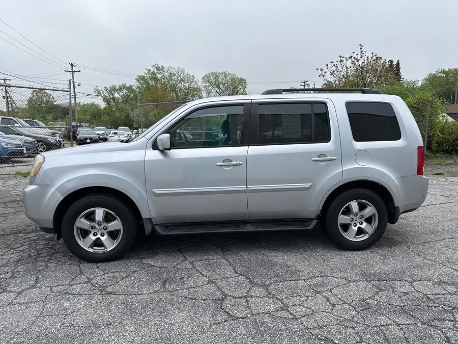 2010 Honda Pilot 4WD 4dr EX-L w/RES, available for sale in Milford, Connecticut | Dealertown Auto Wholesalers. Milford, Connecticut 2010 Honda Pilot 4WD 4dr EX-L w/RES, available for sale in Milford, Connecticut | Dealertown Auto Wholesalers. Milford, Connecticut