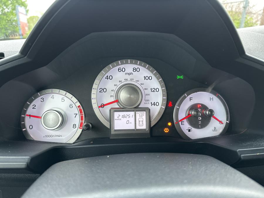 2010 Honda Pilot 4WD 4dr EX-L w/RES, available for sale in Milford, Connecticut | Dealertown Auto Wholesalers. Milford, Connecticut 2010 Honda Pilot 4WD 4dr EX-L w/RES, available for sale in Milford, Connecticut | Dealertown Auto Wholesalers. Milford, Connecticut