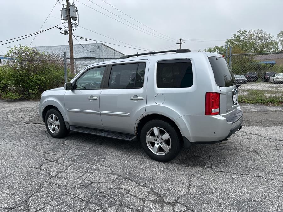 2010 Honda Pilot 4WD 4dr EX-L w/RES, available for sale in Milford, Connecticut | Dealertown Auto Wholesalers. Milford, Connecticut 2010 Honda Pilot 4WD 4dr EX-L w/RES, available for sale in Milford, Connecticut | Dealertown Auto Wholesalers. Milford, Connecticut