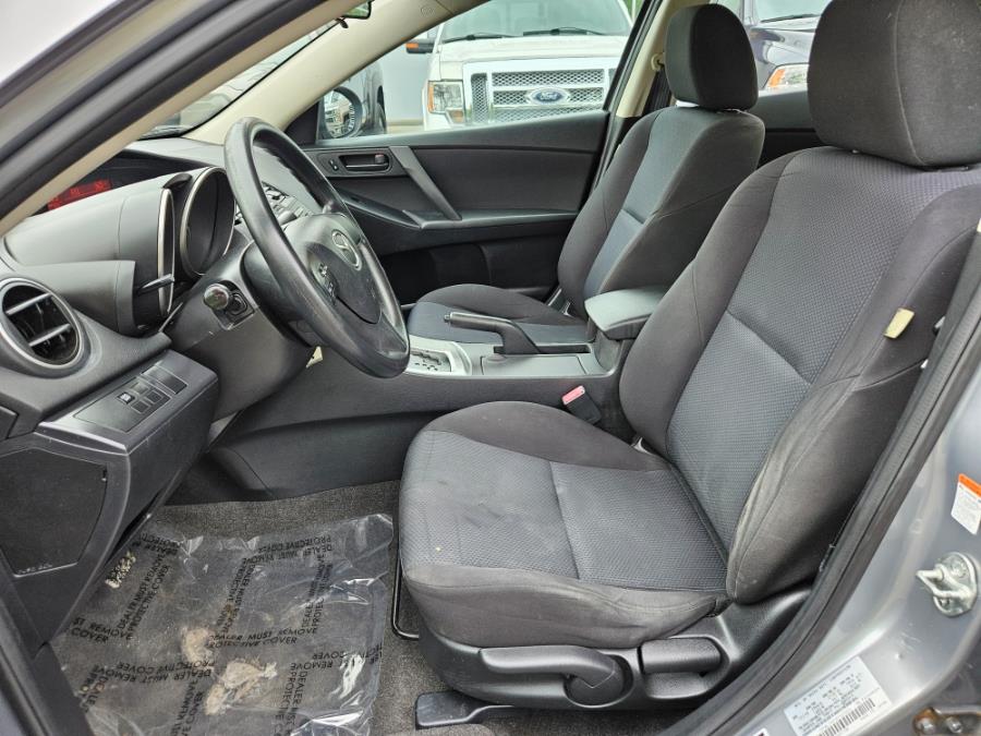 2011 Mazda Mazda3 4dr Sdn Auto i Sport, available for sale in East Windsor, Connecticut | Toro Auto. East Windsor, Connecticut 2011 Mazda Mazda3 4dr Sdn Auto i Sport, available for sale in East Windsor, Connecticut | Toro Auto. East Windsor, Connecticut