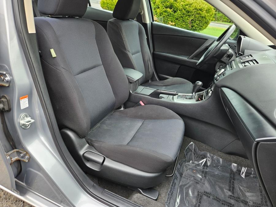 2011 Mazda Mazda3 4dr Sdn Auto i Sport, available for sale in East Windsor, Connecticut | Toro Auto. East Windsor, Connecticut 2011 Mazda Mazda3 4dr Sdn Auto i Sport, available for sale in East Windsor, Connecticut | Toro Auto. East Windsor, Connecticut