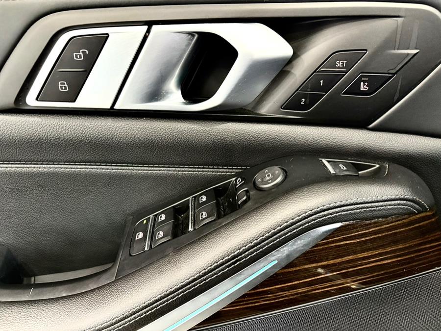 2019 BMW X5 xDrive40i Sports Activity Vehicle, available for sale in Franklin Square, New York | Luxury Motor Club. Franklin Square, New York 2019 BMW X5 xDrive40i Sports Activity Vehicle, available for sale in Franklin Square, New York | Luxury Motor Club. Franklin Square, New York