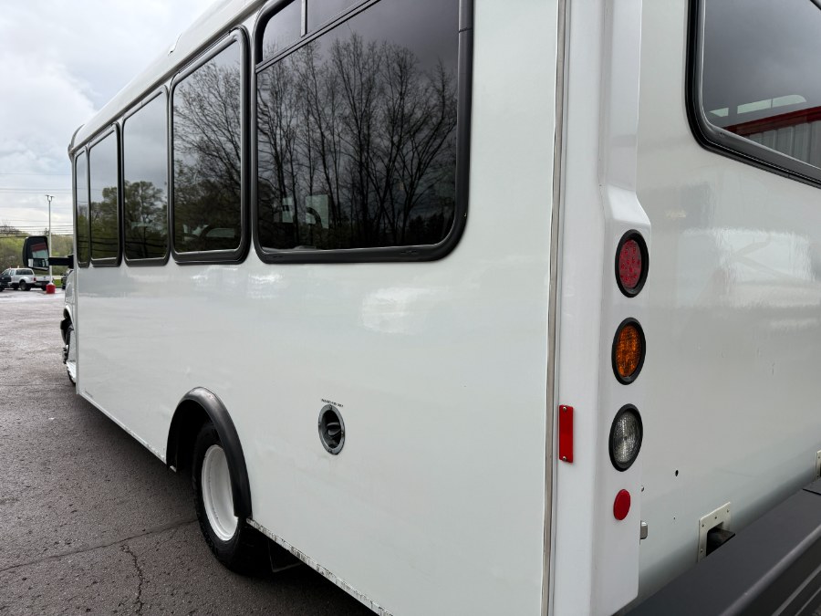 2017 Chevrolet Express Commercial Cutaway 4500 Van 159", available for sale in Ortonville, Michigan | Marsh Auto Sales LLC. Ortonville, Michigan 2017 Chevrolet Express Commercial Cutaway 4500 Van 159", available for sale in Ortonville, Michigan | Marsh Auto Sales LLC. Ortonville, Michigan
