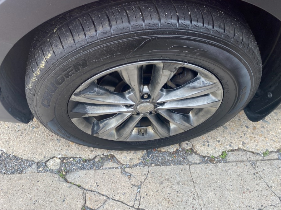2018 Hyundai Santa Fe Sport 2.0T Auto AWD, available for sale in Middle Village, New York | Middle Village Motors . Middle Village, New York 2018 Hyundai Santa Fe Sport 2.0T Auto AWD, available for sale in Middle Village, New York | Middle Village Motors . Middle Village, New York