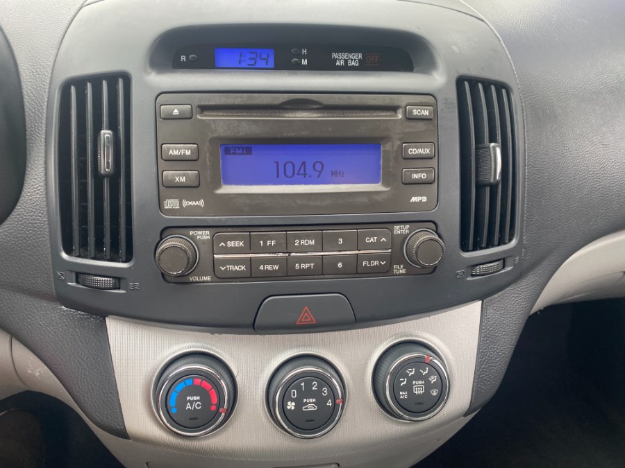 2009 Hyundai Elantra 4dr Sdn Auto GLS PZEV, available for sale in Middle Village, New York | Middle Village Motors . Middle Village, New York 2009 Hyundai Elantra 4dr Sdn Auto GLS PZEV, available for sale in Middle Village, New York | Middle Village Motors . Middle Village, New York