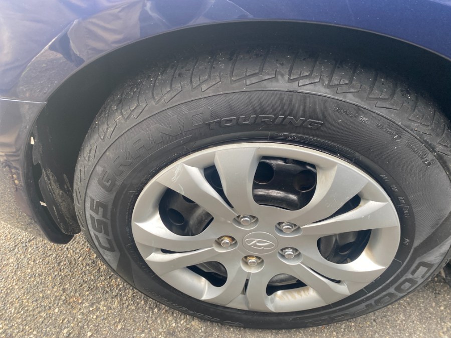 2009 Hyundai Elantra 4dr Sdn Auto GLS PZEV, available for sale in Middle Village, New York | Middle Village Motors . Middle Village, New York 2009 Hyundai Elantra 4dr Sdn Auto GLS PZEV, available for sale in Middle Village, New York | Middle Village Motors . Middle Village, New York