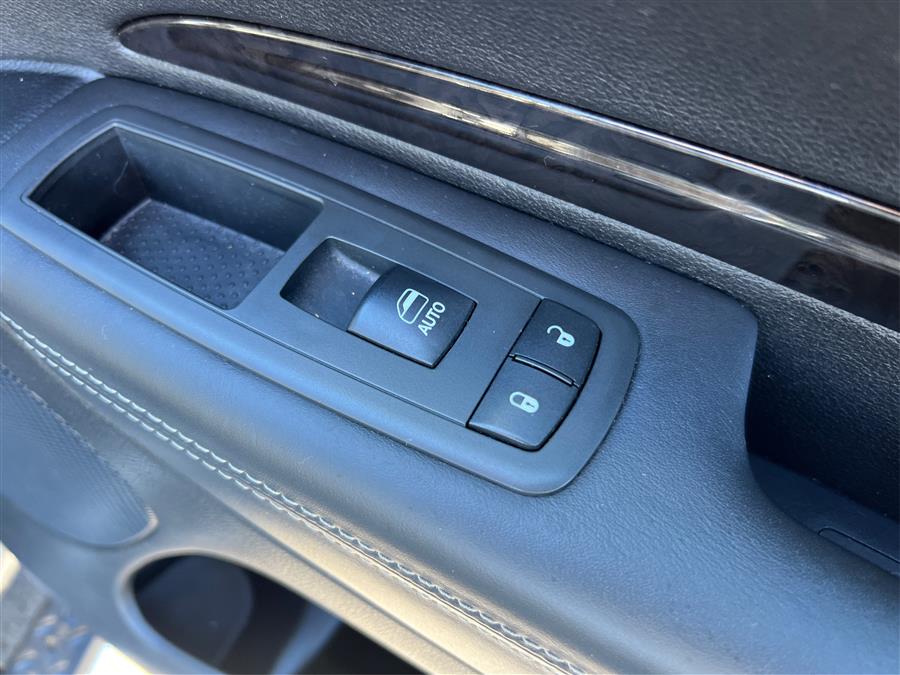 2012 Dodge Durango AWD 4dr Citadel, available for sale in Canton, Connecticut | Lava Motors. Canton, Connecticut 2012 Dodge Durango AWD 4dr Citadel, available for sale in Canton, Connecticut | Lava Motors. Canton, Connecticut