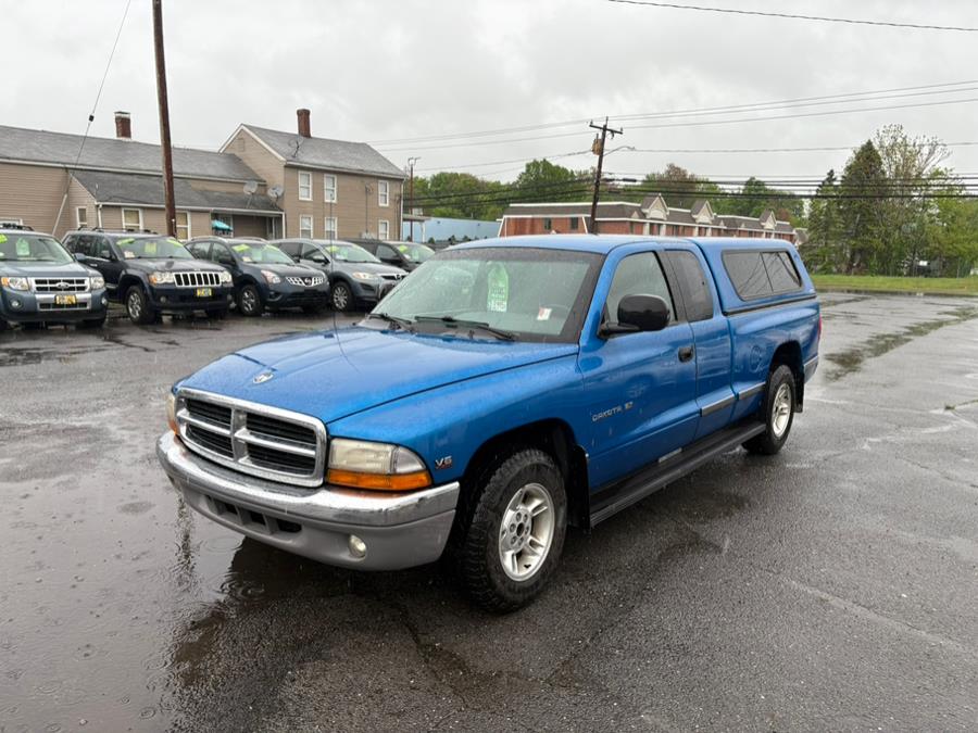 2000 Dodge Dakota Club Cab 131" WB Base, available for sale in East Windsor, Connecticut | CT Car Co LLC. East Windsor, Connecticut 2000 Dodge Dakota Club Cab 131" WB Base, available for sale in East Windsor, Connecticut | CT Car Co LLC. East Windsor, Connecticut