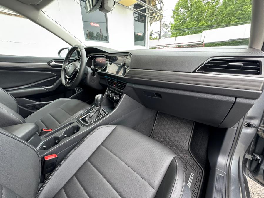 2021 Volkswagen Jetta SEL Auto, available for sale in Newark, New Jersey | Champion Auto Sales. Newark, New Jersey 2021 Volkswagen Jetta SEL Auto, available for sale in Newark, New Jersey | Champion Auto Sales. Newark, New Jersey