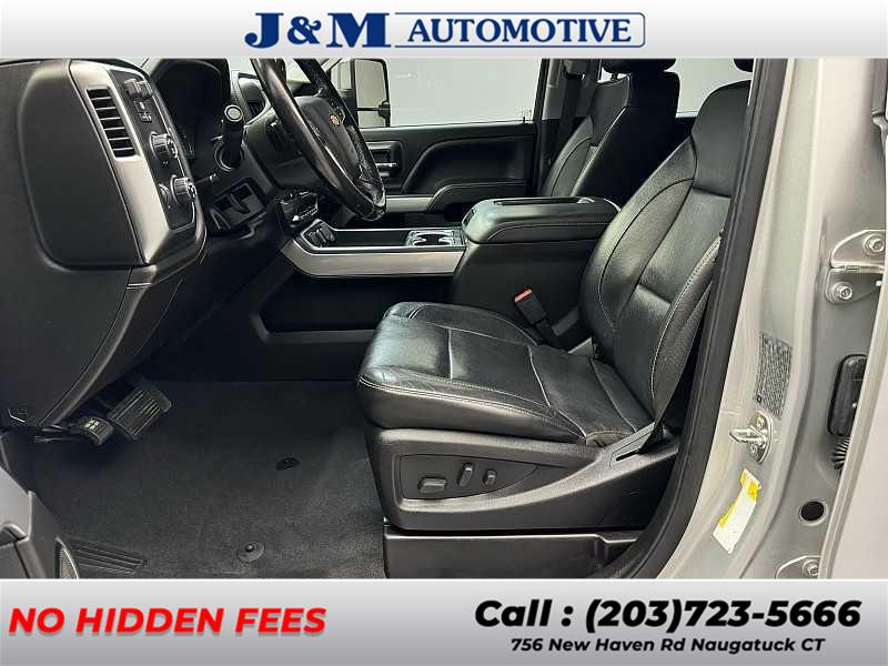 2019 Chevrolet Silverado 3500hd LTZ, available for sale in Naugatuck, Connecticut | J&M Automotive Sls&Svc LLC. Naugatuck, Connecticut 2019 Chevrolet Silverado 3500hd LTZ, available for sale in Naugatuck, Connecticut | J&M Automotive Sls&Svc LLC. Naugatuck, Connecticut