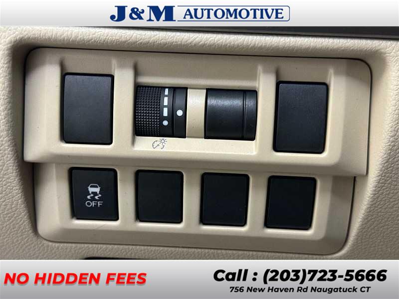 2016 Subaru Outback 2.5i Premium, available for sale in Naugatuck, Connecticut | J&M Automotive Sls&Svc LLC. Naugatuck, Connecticut 2016 Subaru Outback 2.5i Premium, available for sale in Naugatuck, Connecticut | J&M Automotive Sls&Svc LLC. Naugatuck, Connecticut