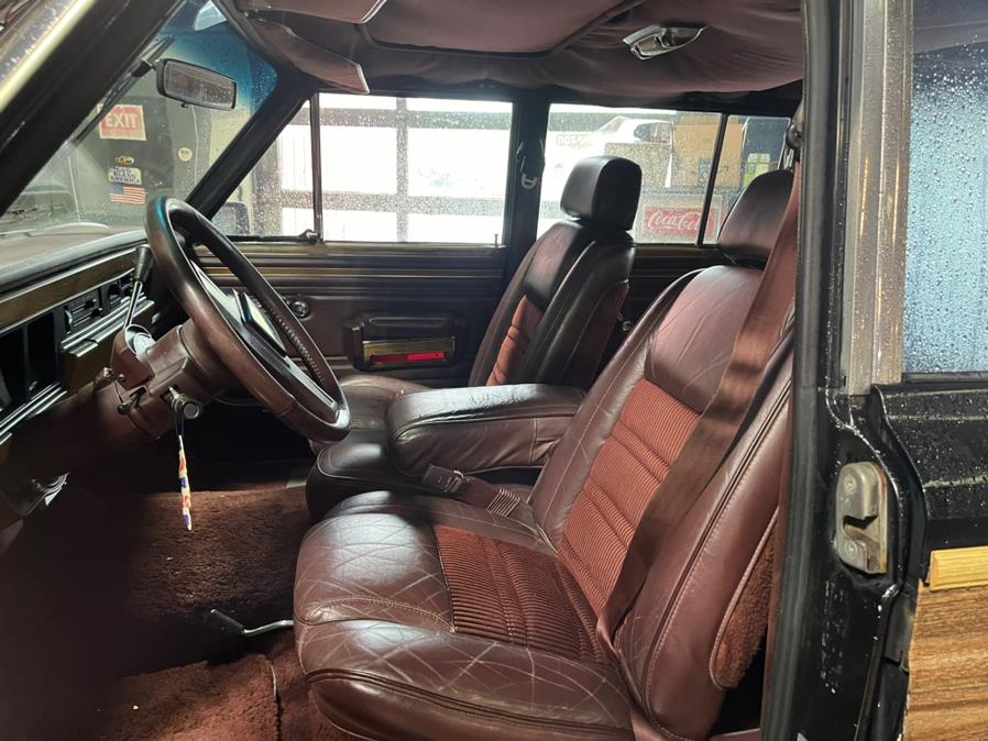 1989 Jeep Grand Wagoneer 4dr Wagon 4WD, available for sale in Naugatuck, Connecticut | Riverside Motorcars, LLC. Naugatuck, Connecticut 1989 Jeep Grand Wagoneer 4dr Wagon 4WD, available for sale in Naugatuck, Connecticut | Riverside Motorcars, LLC. Naugatuck, Connecticut
