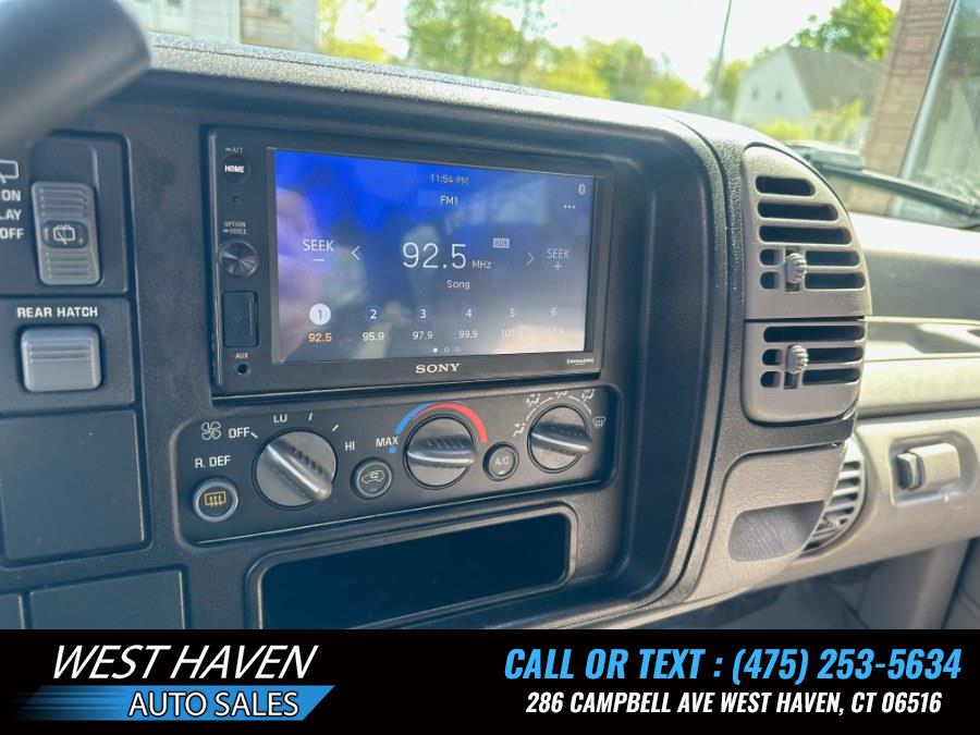 1995 GMC Yukon 1500 2dr 4WD, available for sale in West Haven, Connecticut | West Haven Auto Sales LLC. West Haven, Connecticut 1995 GMC Yukon 1500 2dr 4WD, available for sale in West Haven, Connecticut | West Haven Auto Sales LLC. West Haven, Connecticut