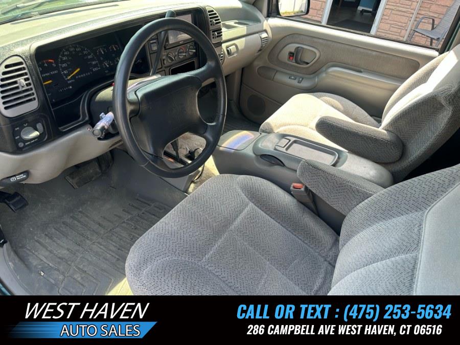 1995 GMC Yukon 1500 2dr 4WD, available for sale in West Haven, Connecticut | West Haven Auto Sales LLC. West Haven, Connecticut 1995 GMC Yukon 1500 2dr 4WD, available for sale in West Haven, Connecticut | West Haven Auto Sales LLC. West Haven, Connecticut