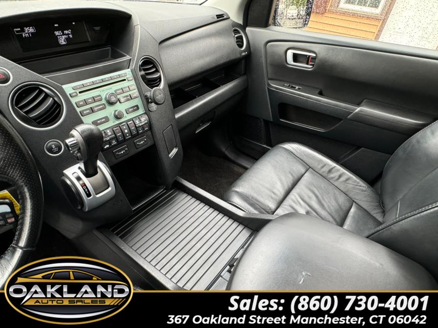 2011 Honda Pilot 4WD 4dr EX-L, available for sale in Manchester, Connecticut | Oakland Auto Sales. Manchester, Connecticut 2011 Honda Pilot 4WD 4dr EX-L, available for sale in Manchester, Connecticut | Oakland Auto Sales. Manchester, Connecticut