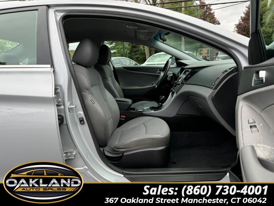 2011 Hyundai Sonata 4dr Sdn 2.4L Auto SE, available for sale in Manchester, Connecticut | Oakland Auto Sales. Manchester, Connecticut 2011 Hyundai Sonata 4dr Sdn 2.4L Auto SE, available for sale in Manchester, Connecticut | Oakland Auto Sales. Manchester, Connecticut
