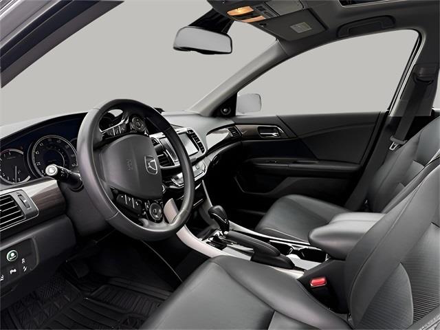 2017 Honda Accord Touring, available for sale in Stratford, Connecticut | Wiz Leasing Inc. Stratford, Connecticut 2017 Honda Accord Touring, available for sale in Stratford, Connecticut | Wiz Leasing Inc. Stratford, Connecticut