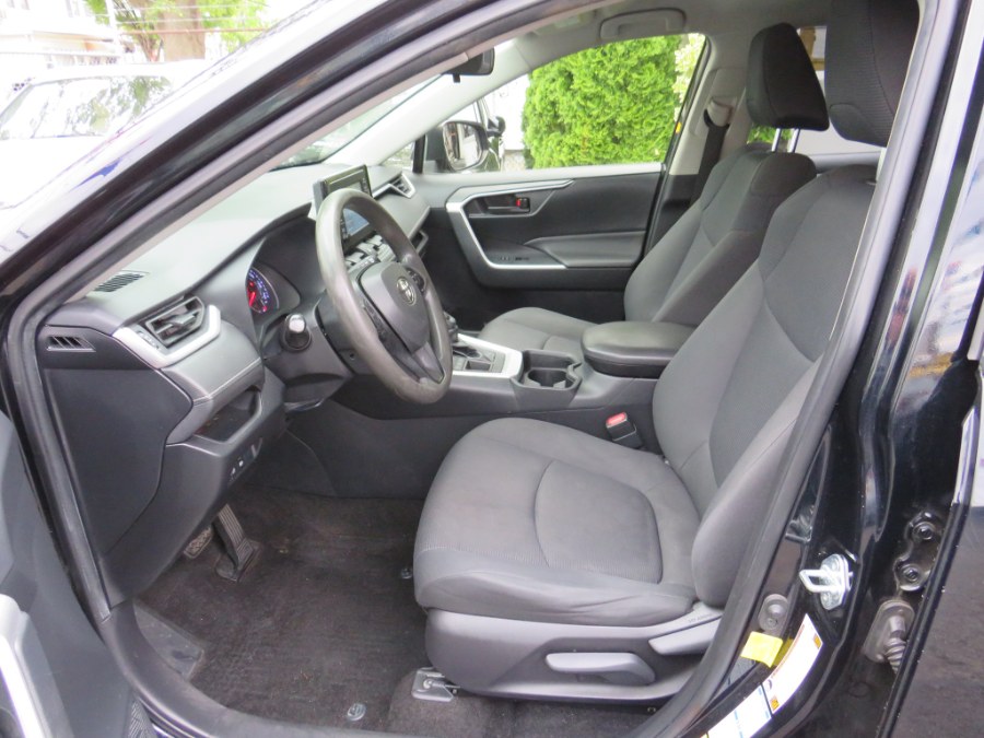 2019 Toyota RAV4 LE AWD (Natl), available for sale in Middle Village, New York | Road Masters II INC. Middle Village, New York 2019 Toyota RAV4 LE AWD (Natl), available for sale in Middle Village, New York | Road Masters II INC. Middle Village, New York