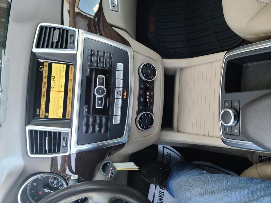 2012 Mercedes-Benz M-Class 4MATIC 4dr ML 350, available for sale in Milford, Connecticut | Chip's Auto Sales Inc. Milford, Connecticut 2012 Mercedes-Benz M-Class 4MATIC 4dr ML 350, available for sale in Milford, Connecticut | Chip's Auto Sales Inc. Milford, Connecticut