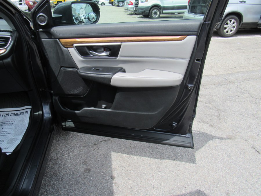 2018 Honda CR-V EX-L, available for sale in Worcester, Massachusetts | Hilario's Auto Sales Inc.. Worcester, Massachusetts 2018 Honda CR-V EX-L, available for sale in Worcester, Massachusetts | Hilario's Auto Sales Inc.. Worcester, Massachusetts