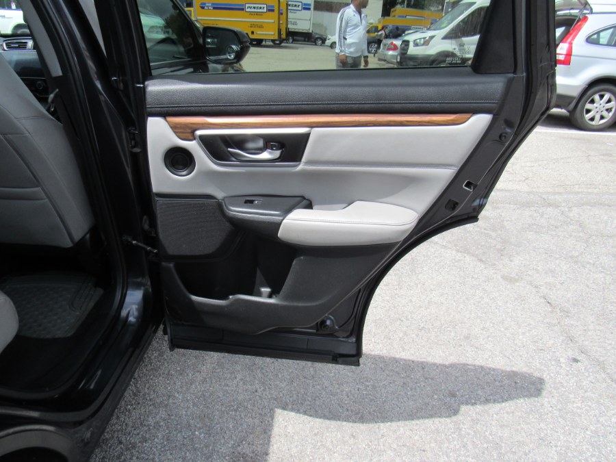 2018 Honda CR-V EX-L, available for sale in Worcester, Massachusetts | Hilario's Auto Sales Inc.. Worcester, Massachusetts 2018 Honda CR-V EX-L, available for sale in Worcester, Massachusetts | Hilario's Auto Sales Inc.. Worcester, Massachusetts