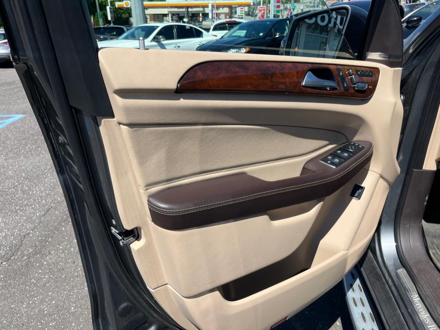 2017 Mercedes-Benz GLS 450 CLEAN CARFAX!!!, available for sale in Rosedale, New York | Sunrise Auto Sales. Rosedale, New York 2017 Mercedes-Benz GLS 450 CLEAN CARFAX!!!, available for sale in Rosedale, New York | Sunrise Auto Sales. Rosedale, New York