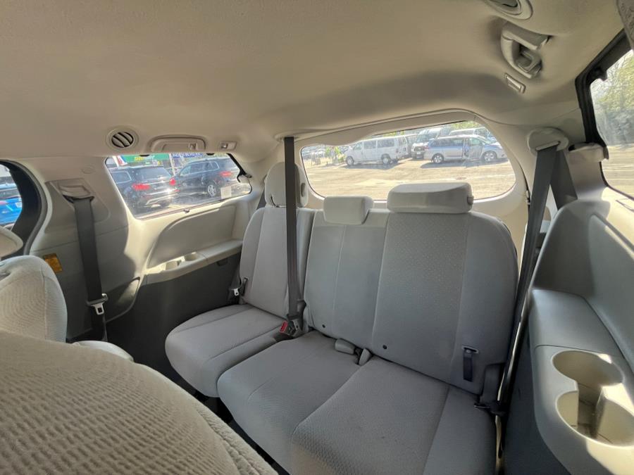 2014 Toyota Sienna 5dr 8-Pass Van V6 LE FWD (Natl) CLEAN CARFAX!!!, available for sale in Rosedale, New York | Sunrise Auto Sales. Rosedale, New York 2014 Toyota Sienna 5dr 8-Pass Van V6 LE FWD (Natl) CLEAN CARFAX!!!, available for sale in Rosedale, New York | Sunrise Auto Sales. Rosedale, New York