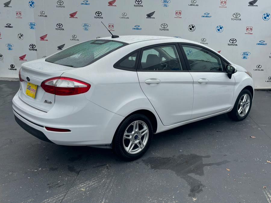 2017 Ford Fiesta SE Sedan, available for sale in Santa Ana, California | Auto Max Of Santa Ana. Santa Ana, California 2017 Ford Fiesta SE Sedan, available for sale in Santa Ana, California | Auto Max Of Santa Ana. Santa Ana, California