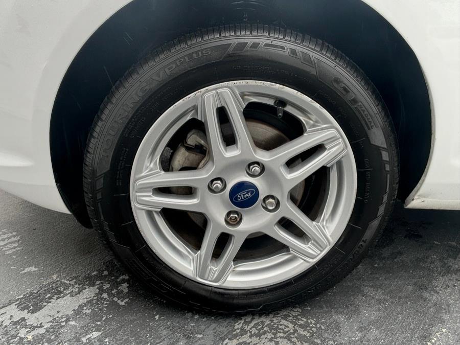 2017 Ford Fiesta SE Sedan, available for sale in Santa Ana, California | Auto Max Of Santa Ana. Santa Ana, California 2017 Ford Fiesta SE Sedan, available for sale in Santa Ana, California | Auto Max Of Santa Ana. Santa Ana, California