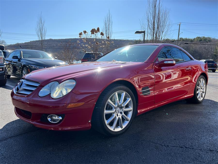 2007 Mercedes-Benz SL-Class 2dr Roadster 5.5L V8, available for sale in Canton, Connecticut | Lava Motors. Canton, Connecticut 2007 Mercedes-Benz SL-Class 2dr Roadster 5.5L V8, available for sale in Canton, Connecticut | Lava Motors. Canton, Connecticut