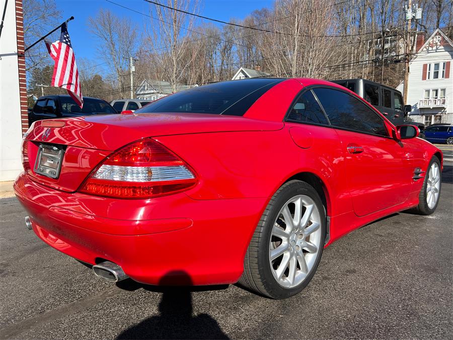 2007 Mercedes-Benz SL-Class 2dr Roadster 5.5L V8, available for sale in Canton, Connecticut | Lava Motors. Canton, Connecticut 2007 Mercedes-Benz SL-Class 2dr Roadster 5.5L V8, available for sale in Canton, Connecticut | Lava Motors. Canton, Connecticut