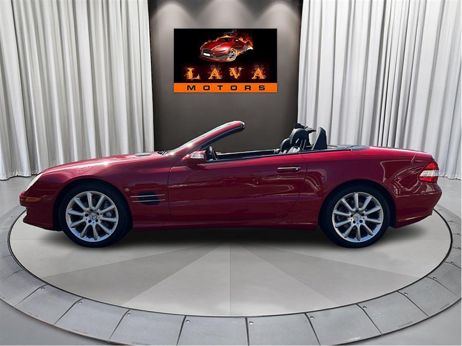 2007 Mercedes-Benz SL-Class 2dr Roadster 5.5L V8, available for sale in Canton, Connecticut | Lava Motors. Canton, Connecticut 2007 Mercedes-Benz SL-Class 2dr Roadster 5.5L V8, available for sale in Canton, Connecticut | Lava Motors. Canton, Connecticut