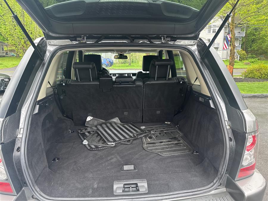2011 Land Rover Range Rover Sport 4WD 4dr HSE LUX, available for sale in Canton, Connecticut | Lava Motors. Canton, Connecticut 2011 Land Rover Range Rover Sport 4WD 4dr HSE LUX, available for sale in Canton, Connecticut | Lava Motors. Canton, Connecticut