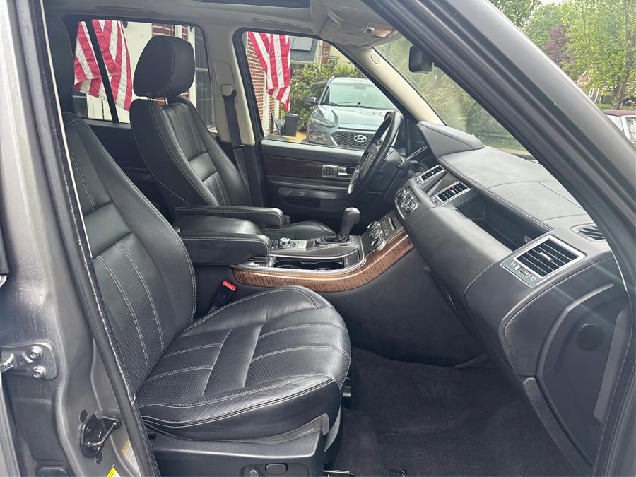 2011 Land Rover Range Rover Sport 4WD 4dr HSE LUX, available for sale in Canton, Connecticut | Lava Motors. Canton, Connecticut 2011 Land Rover Range Rover Sport 4WD 4dr HSE LUX, available for sale in Canton, Connecticut | Lava Motors. Canton, Connecticut