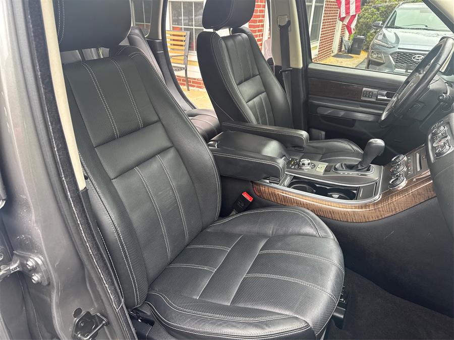 2011 Land Rover Range Rover Sport 4WD 4dr HSE LUX, available for sale in Canton, Connecticut | Lava Motors. Canton, Connecticut 2011 Land Rover Range Rover Sport 4WD 4dr HSE LUX, available for sale in Canton, Connecticut | Lava Motors. Canton, Connecticut