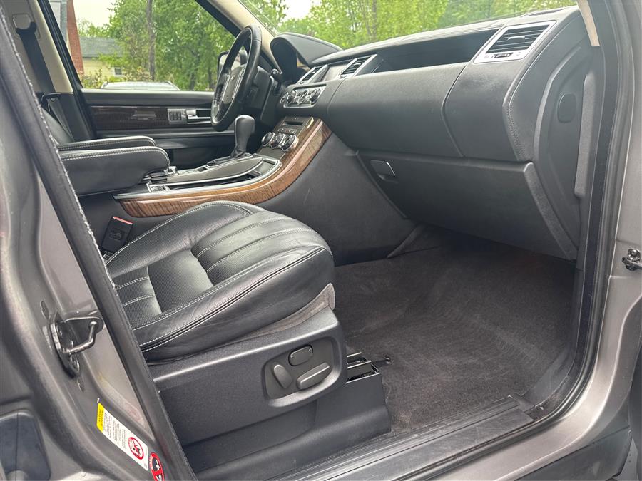 2011 Land Rover Range Rover Sport 4WD 4dr HSE LUX, available for sale in Canton, Connecticut | Lava Motors. Canton, Connecticut 2011 Land Rover Range Rover Sport 4WD 4dr HSE LUX, available for sale in Canton, Connecticut | Lava Motors. Canton, Connecticut