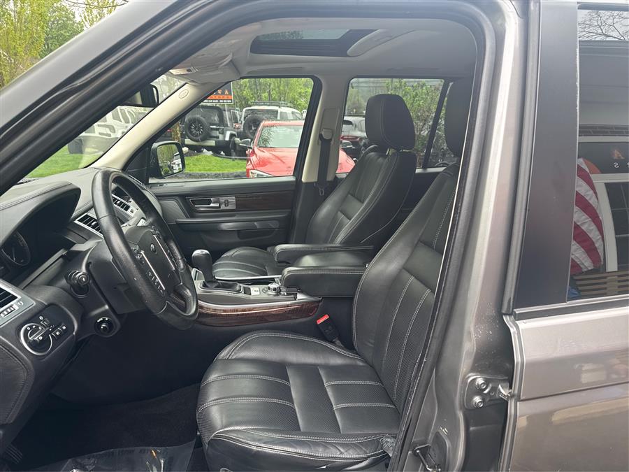 2011 Land Rover Range Rover Sport 4WD 4dr HSE LUX, available for sale in Canton, Connecticut | Lava Motors. Canton, Connecticut 2011 Land Rover Range Rover Sport 4WD 4dr HSE LUX, available for sale in Canton, Connecticut | Lava Motors. Canton, Connecticut
