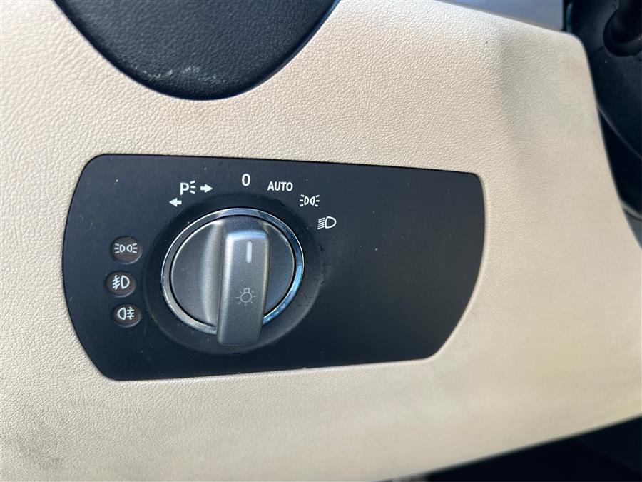 2006 Mercedes-Benz SLK-Class Roadster 3.0L, available for sale in Canton, Connecticut | Lava Motors. Canton, Connecticut 2006 Mercedes-Benz SLK-Class Roadster 3.0L, available for sale in Canton, Connecticut | Lava Motors. Canton, Connecticut