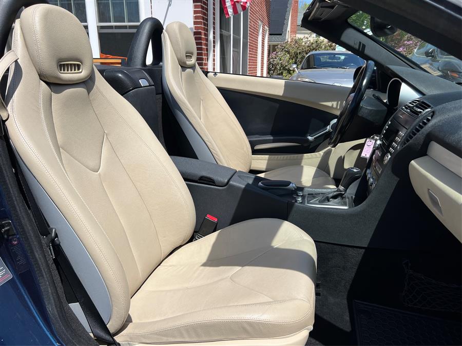 2006 Mercedes-Benz SLK-Class Roadster 3.0L, available for sale in Canton, Connecticut | Lava Motors. Canton, Connecticut 2006 Mercedes-Benz SLK-Class Roadster 3.0L, available for sale in Canton, Connecticut | Lava Motors. Canton, Connecticut