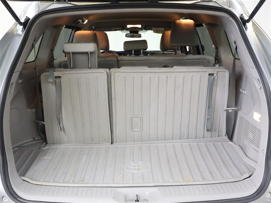 2018 Toyota Highlander LE, available for sale in Paterson, New Jersey | Fast Track Motors. Paterson, New Jersey 2018 Toyota Highlander LE, available for sale in Paterson, New Jersey | Fast Track Motors. Paterson, New Jersey