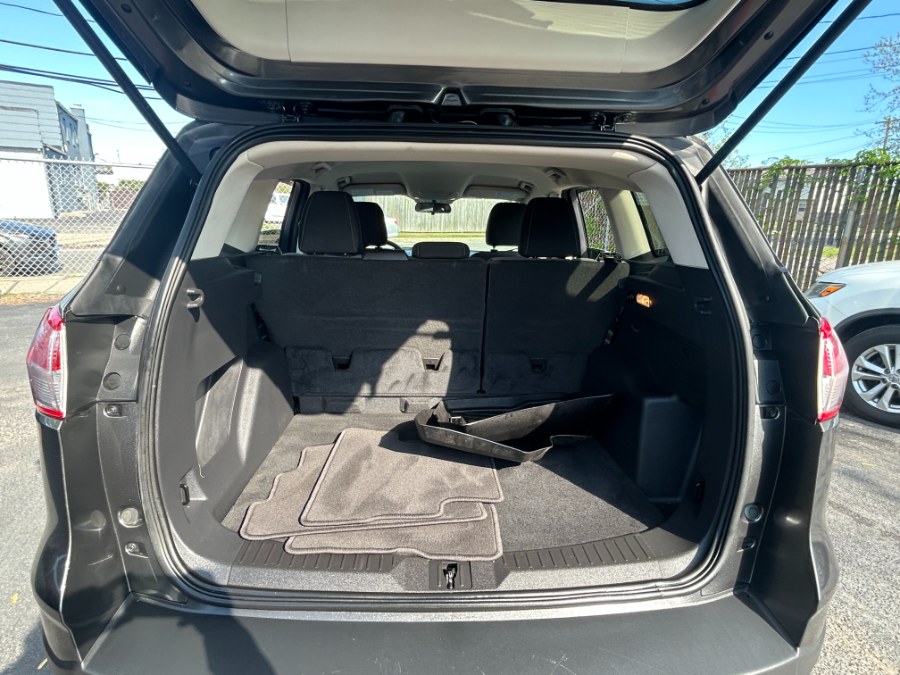 2015 Ford Escape 4WD 4dr SE, available for sale in West Babylon, New York | New Gen Auto Group. West Babylon, New York 2015 Ford Escape 4WD 4dr SE, available for sale in West Babylon, New York | New Gen Auto Group. West Babylon, New York