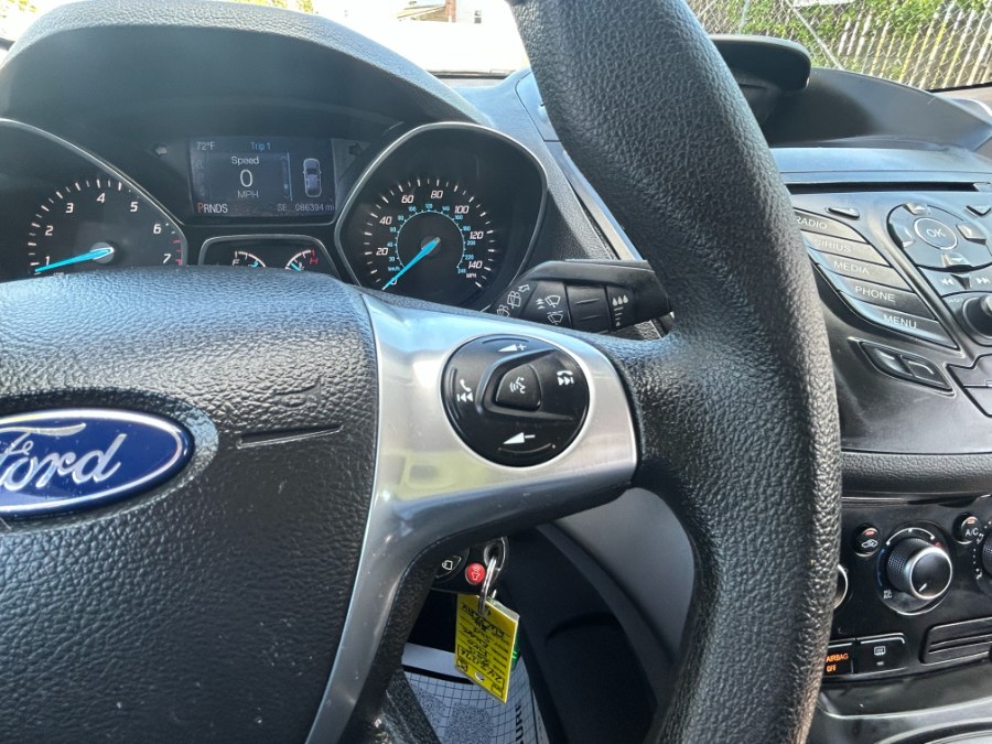 2015 Ford Escape 4WD 4dr SE, available for sale in West Babylon, New York | New Gen Auto Group. West Babylon, New York 2015 Ford Escape 4WD 4dr SE, available for sale in West Babylon, New York | New Gen Auto Group. West Babylon, New York
